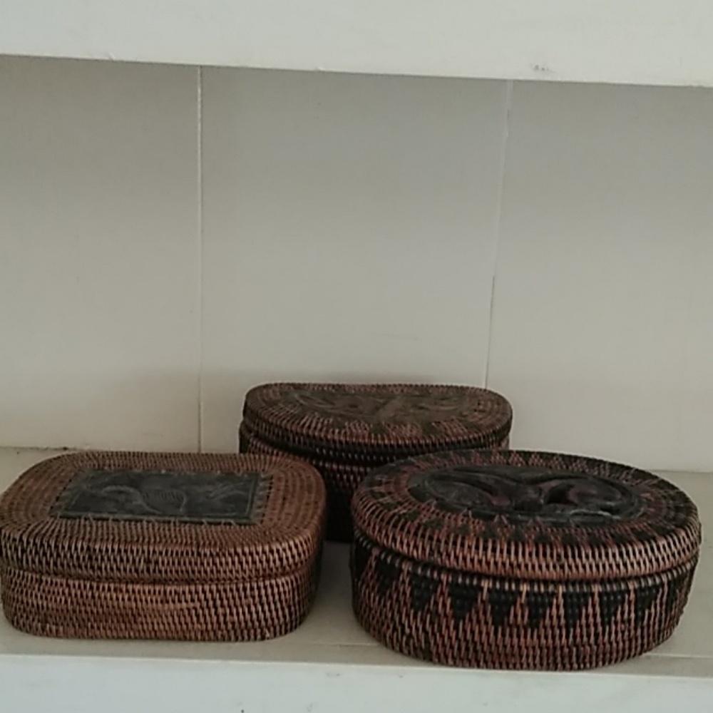 3 sets handwoven boxes